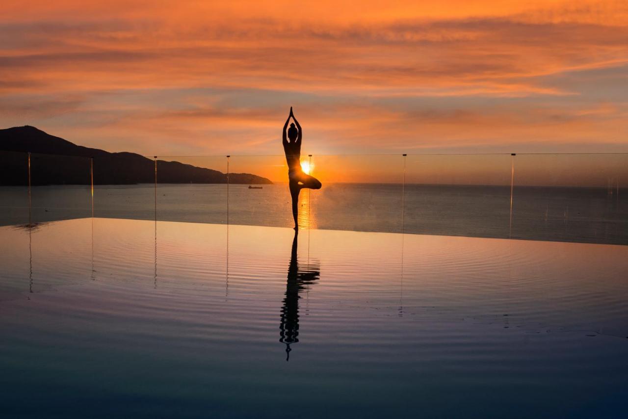 Canvas Danang Beach Hotel Exterior foto